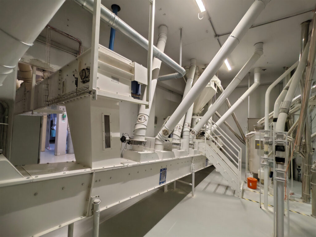 Meccanizzazione per il nuovo impianto di stoccaggio semole di molino de vita